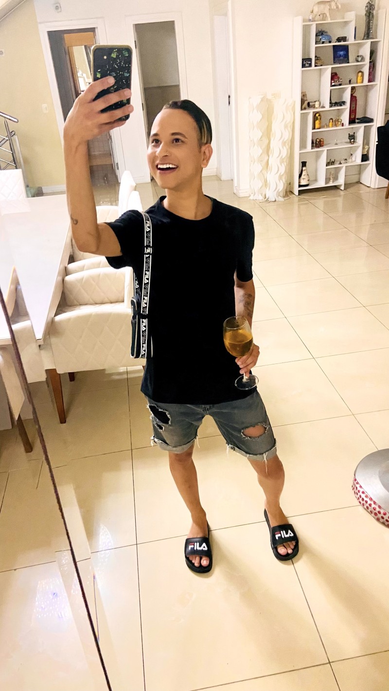 Facetune15-09-2022-18-58-34