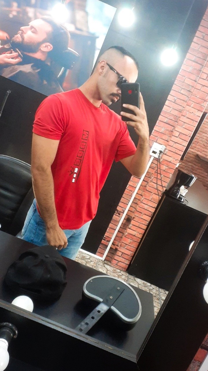 IMG1687446396628 IMG1687446396628