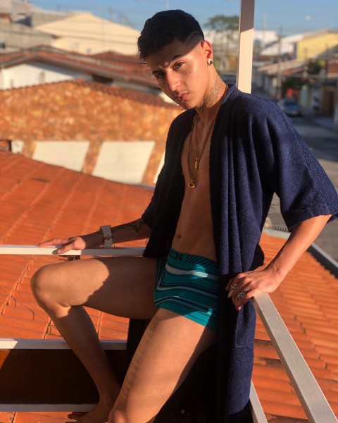 4fc710d1-586d-48ab-b7bb-41ab607404ab 4fc710d1-586d-48ab-b7bb-41ab607404ab