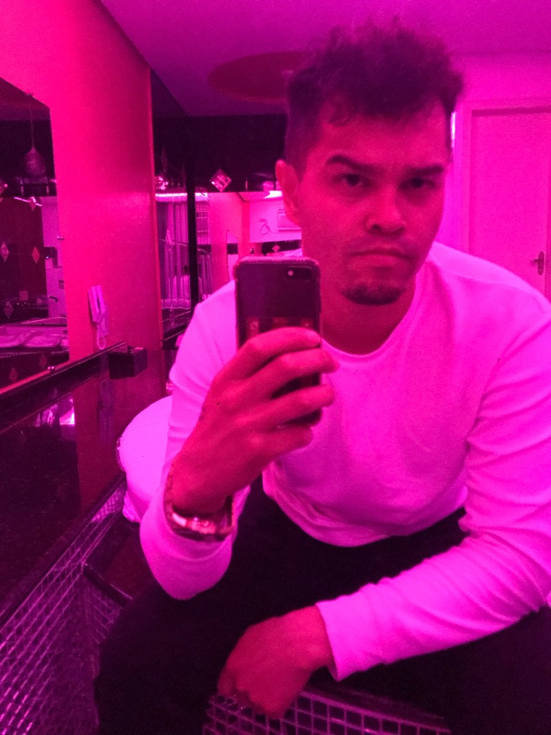 983bc14d-afd5-4ddc-95bf-b63d4002f184