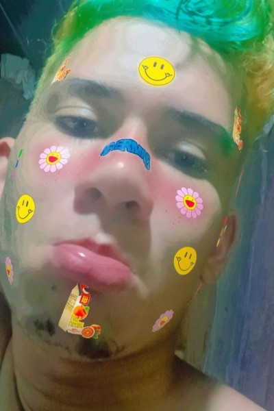 Snapchat-1216215665
