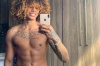 Mike leão