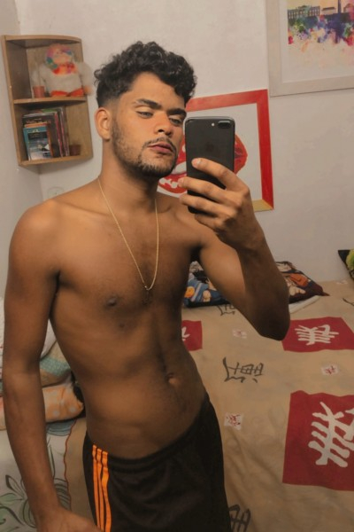 Boy Dotado com local