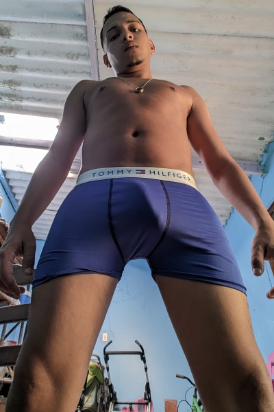 Boy putão baixada