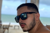Garoto acompanhante